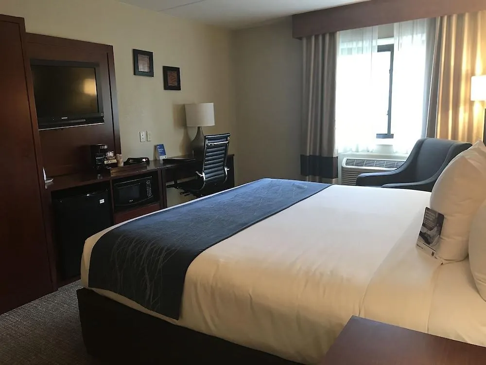 ***  Comfort Inn Edgewater On Hudson River United States