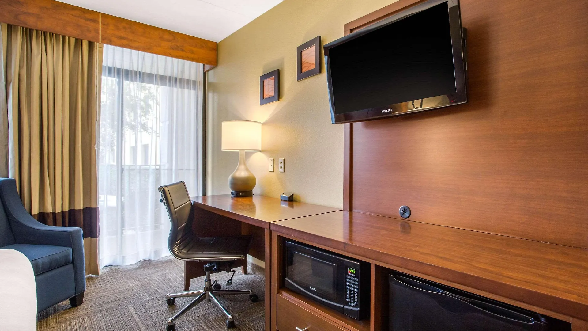 Comfort Inn Edgewater On Hudson River