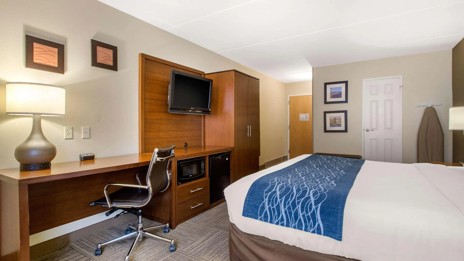 ***  Comfort Inn Edgewater On Hudson River United States