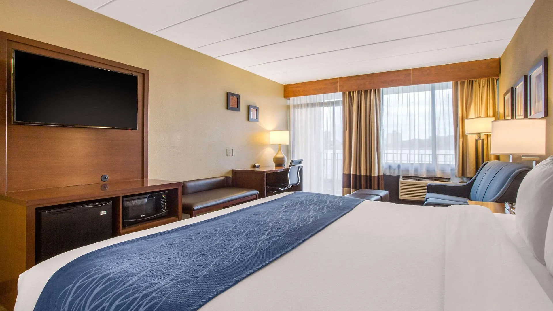Comfort Inn Edgewater On Hudson River
