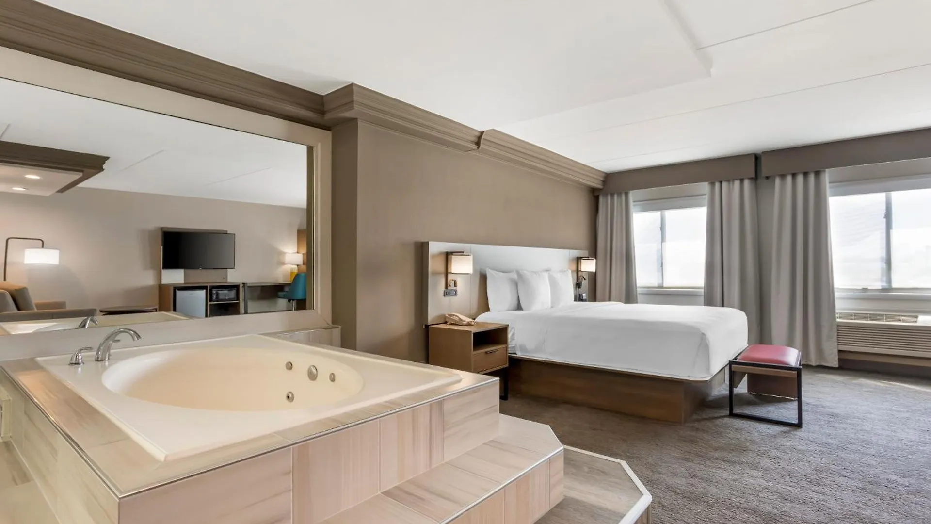 Comfort Inn Edgewater On Hudson River